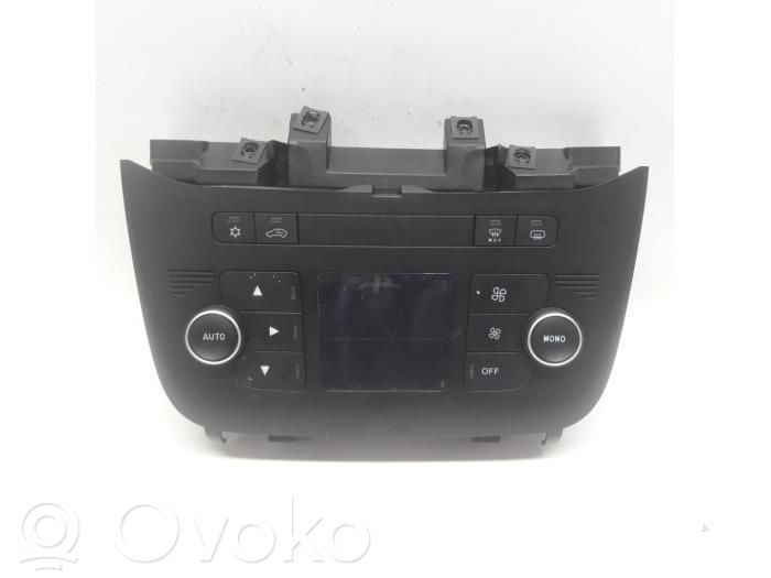 Fiat Punto Evo Panel klimatyzacji 