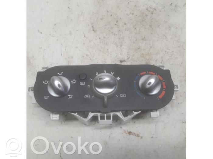Renault Twingo II Climate control unit 