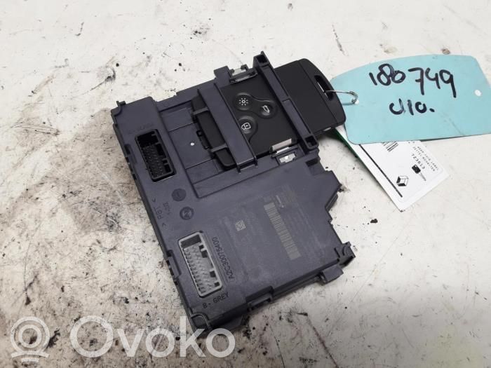 Renault Clio IV Lettore di codici immobilizzatore (antenna) 