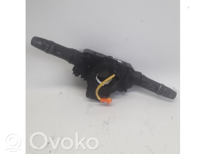 Mitsubishi Space Star Interruptor/palanca de limpiador de luz de giro 