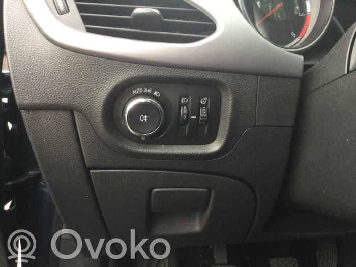 Opel Astra K Manetka / Przełącznik kierunkowskazów 