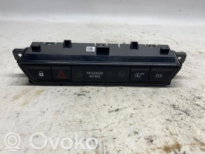 Dacia Jogger Comutator lumini pericol 