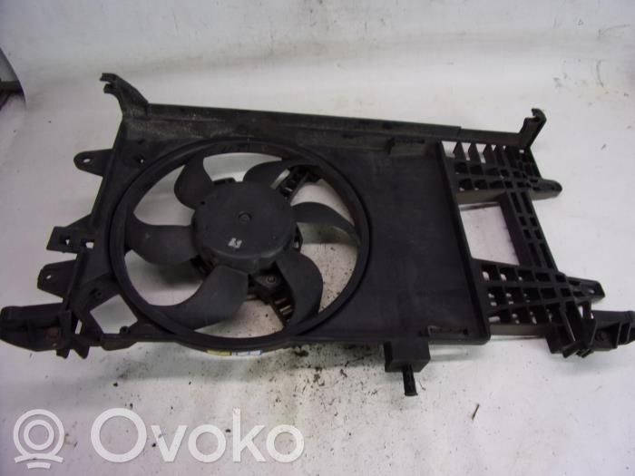 Fiat Punto (188) Elektrinis radiatorių ventiliatorius 
