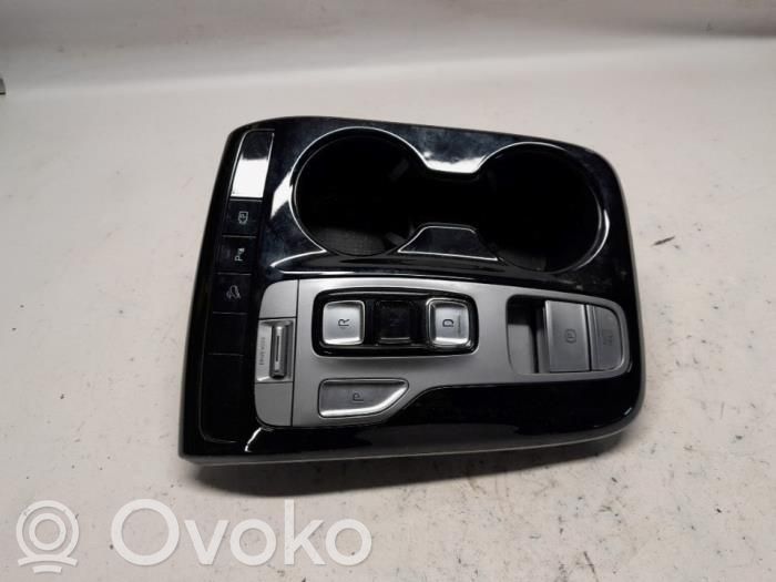 Hyundai Tucson TL Lewarek zmiany biegów / dolny 