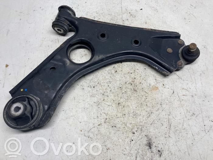 Fiat 500L Braccio di controllo sospensione anteriore inferiore/braccio oscillante 