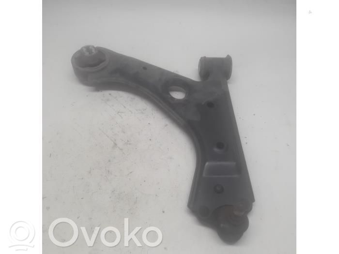 Fiat Fiorino Dolny wahacz przedni 