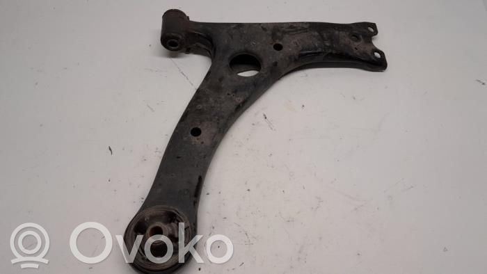 Toyota Corolla E120 E130 Dakša 