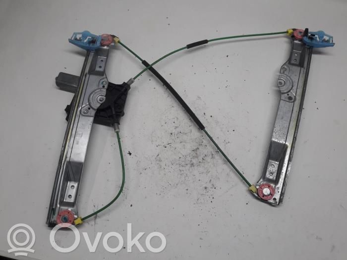 Opel Corsa D Macara ușă față cu motor 