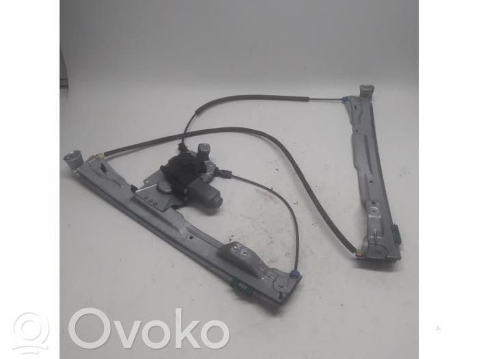 Renault Clio III Elektryczny podnośnik szyby drzwi 