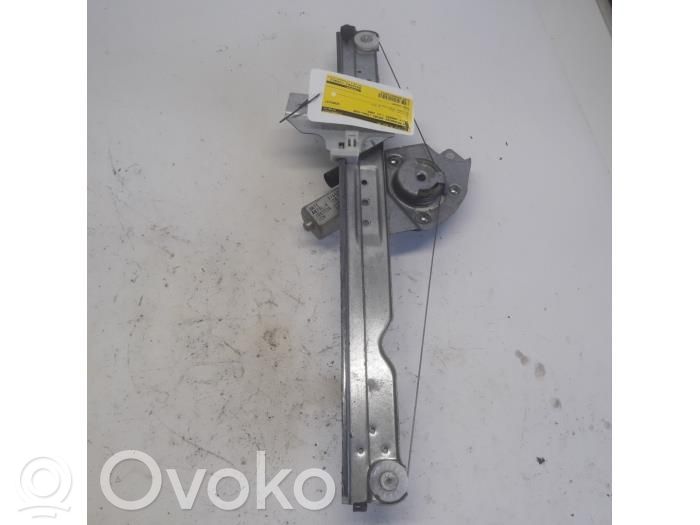 Dacia Sandero Front door window regulator with motor 