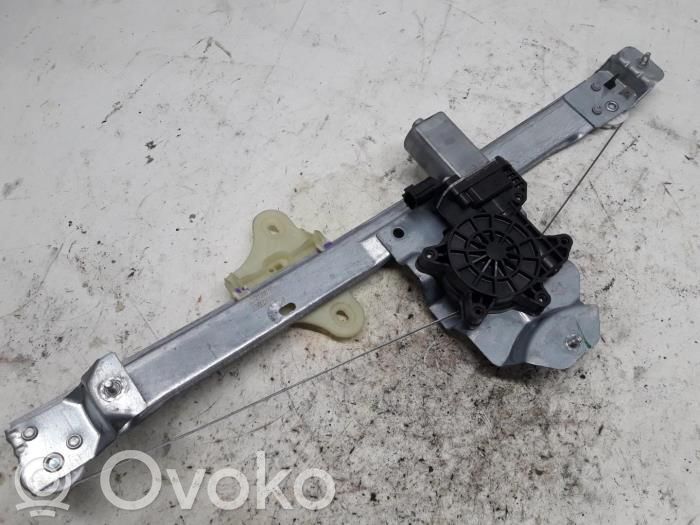 Renault Clio IV Elektryczny podnośnik szyby drzwi przednich 