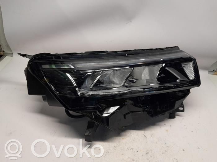 Nissan Townstar Lampa przednia 