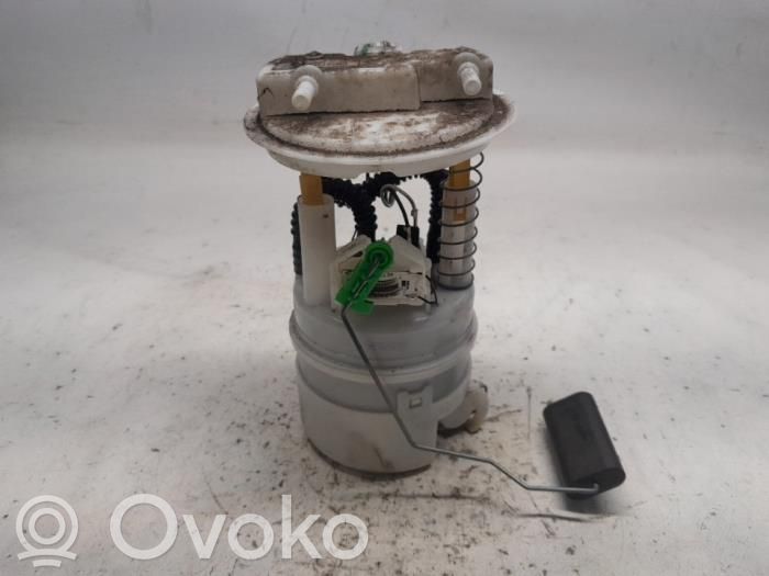 Renault Clio IV Pompe à carburant 