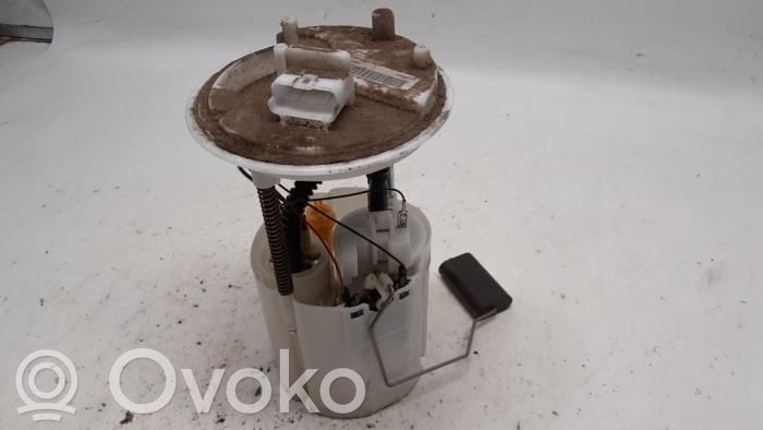 Opel Corsa D Pompa paliwa w zbiorniku 