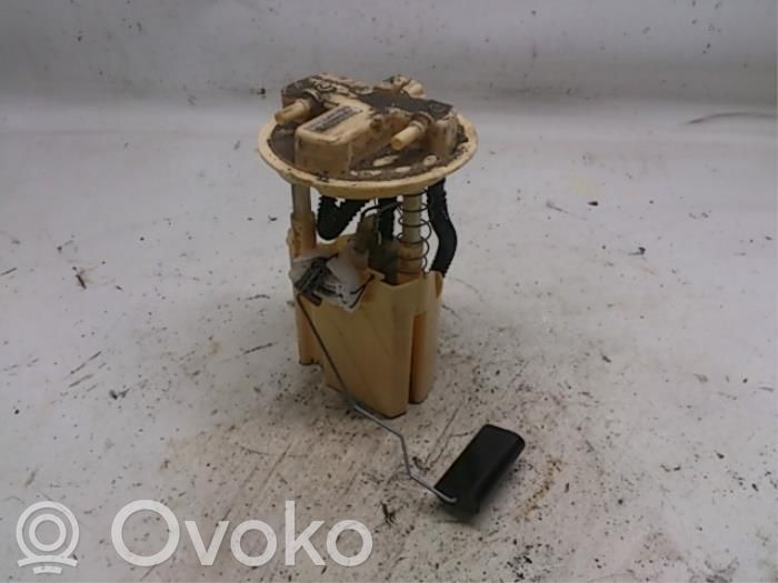 Renault Clio IV Pompe à carburant 