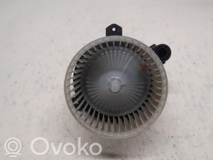 Opel Karl Mazā radiatora ventilators 