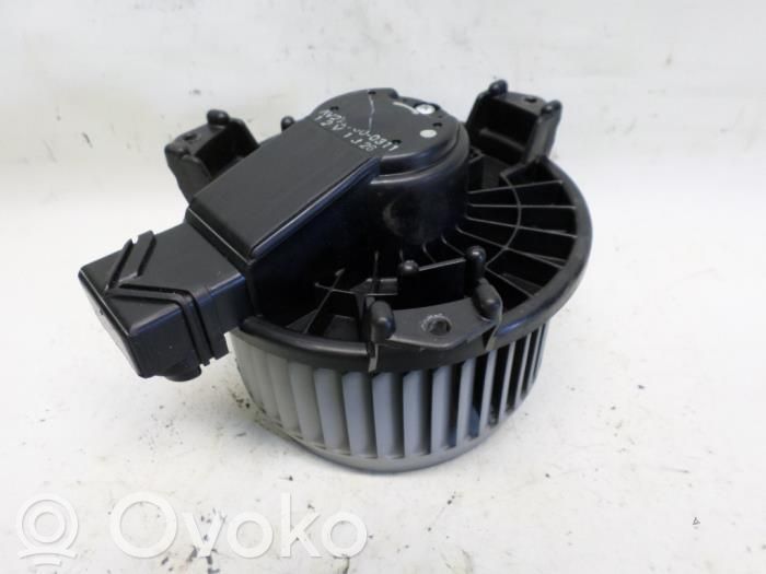 Suzuki Swift I Wentylator nawiewu / Dmuchawa 