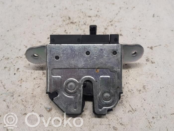Opel Corsa E Schloss Heckklappe Kofferraumdeckel 
