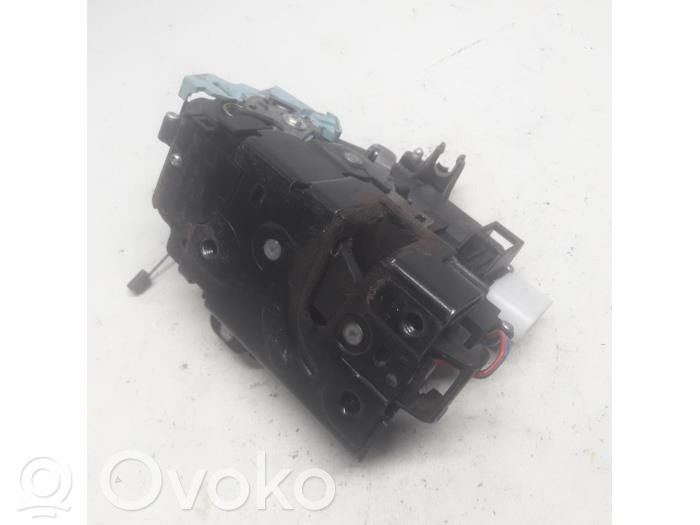Volkswagen Caddy Front door lock 