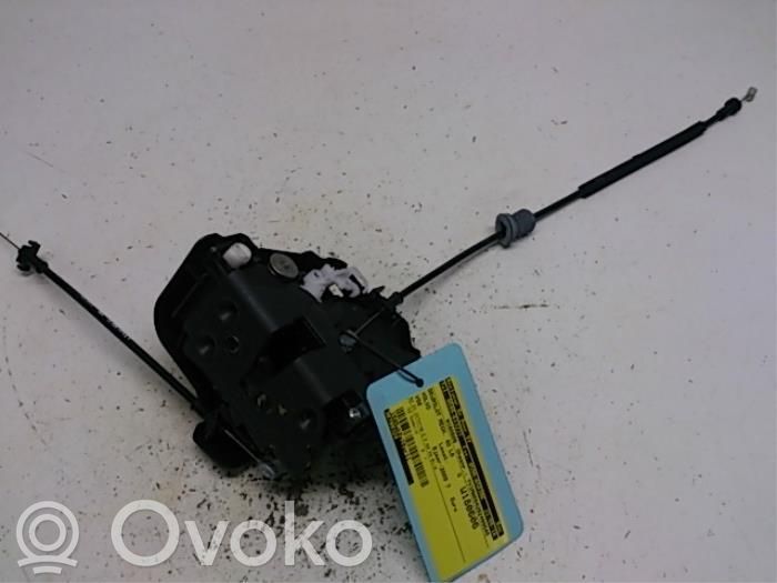 Volvo V50 Zamek drzwi tylnych 