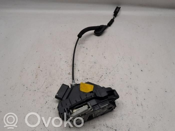 Etuoven lukko   EM2AU21813AC,2038957,EM2AU21813AD,0806160639D,2038957,83548245,EM2AU21813AC,EM2AU21813AD