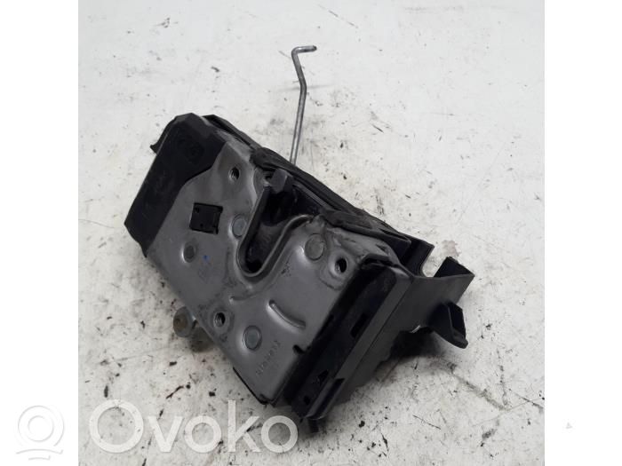 Opel Astra G Zamek drzwi przednich 