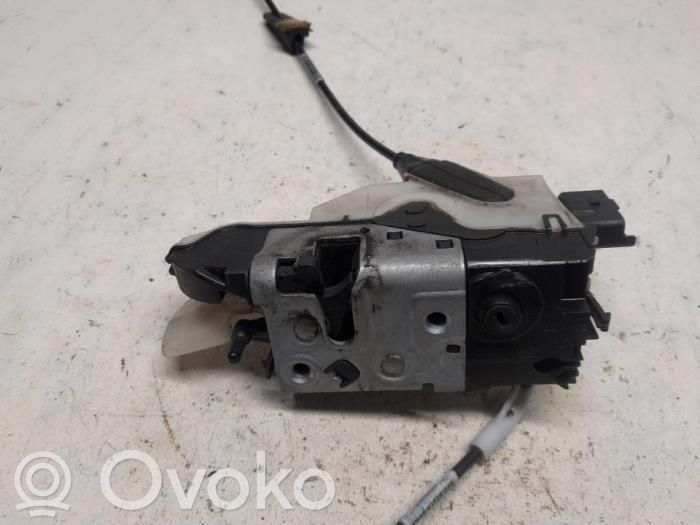 Peugeot 208 I Etuoven lukko 