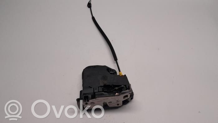 Opel Astra K Rear door lock 