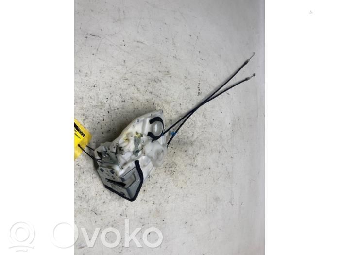 Opel Agila B Zamek drzwi tylnych 