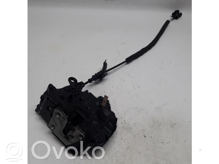Renault Clio IV Cerradura de puerta trasera 