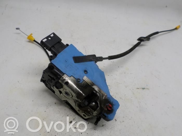 Peugeot 207 Zamek drzwi tylnych 