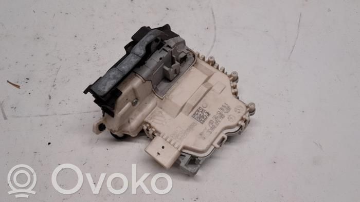 Audi A1 Serratura portiera anteriore 