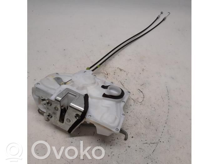 Opel Agila B Front door lock 