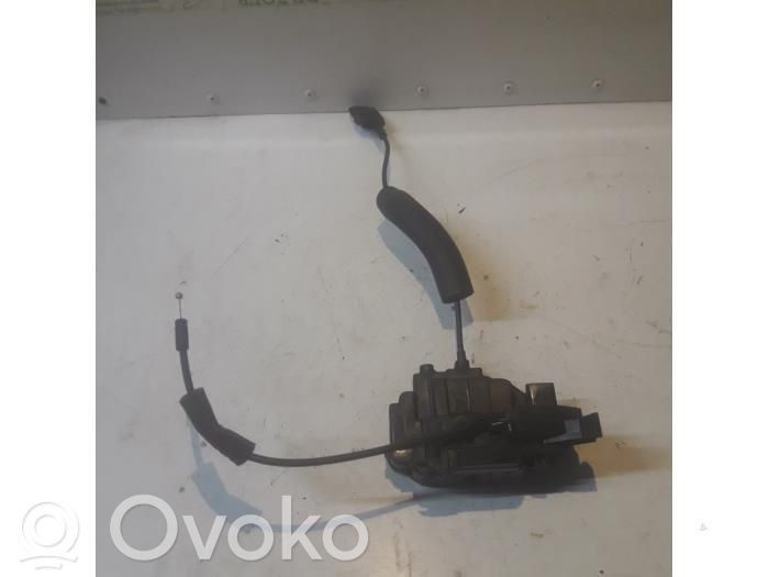 Renault Megane III Front door lock 