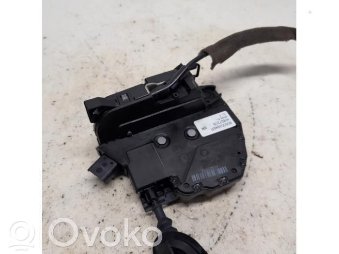 Renault Clio IV Zamek drzwi przednich 