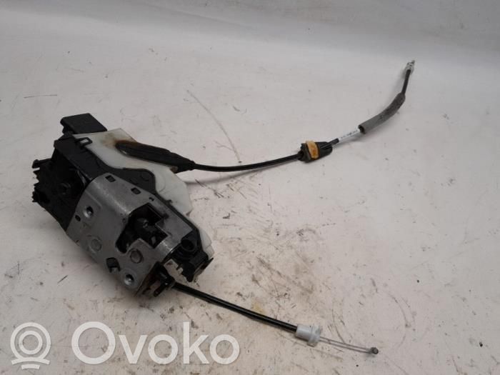 Peugeot 208 I Etuoven lukko 