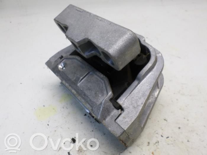 Engine mount bracket   1K0199262AJ,112108827R,131031B02437,1K0199262AJ