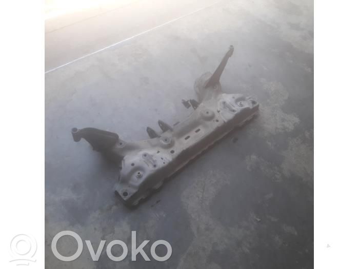 Mazda 2 Priekinis traversas 