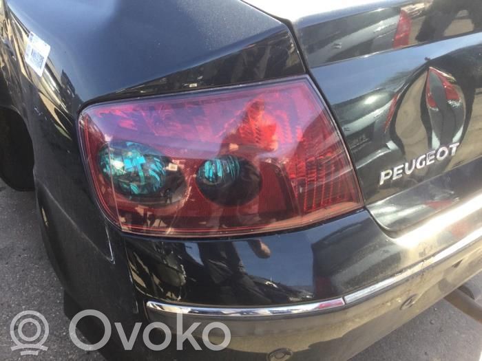 Peugeot 407 Задний фонарь в кузове 