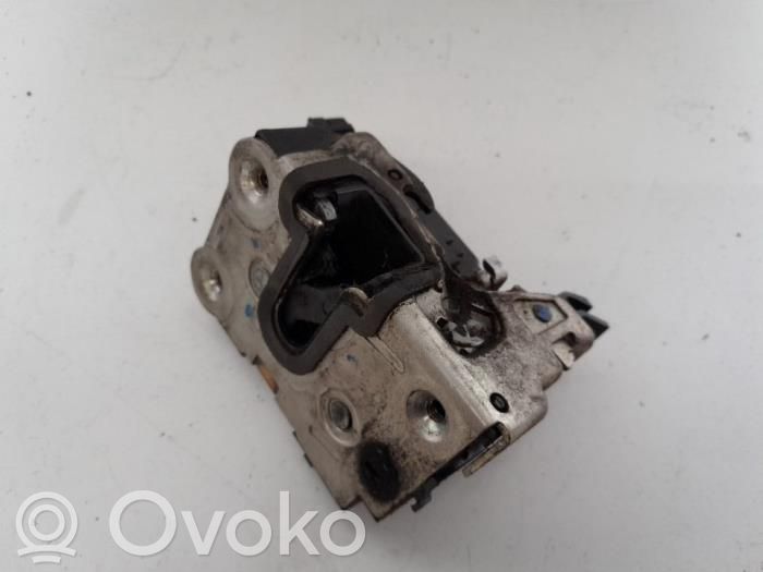 Dacia Dokker Front door lock 