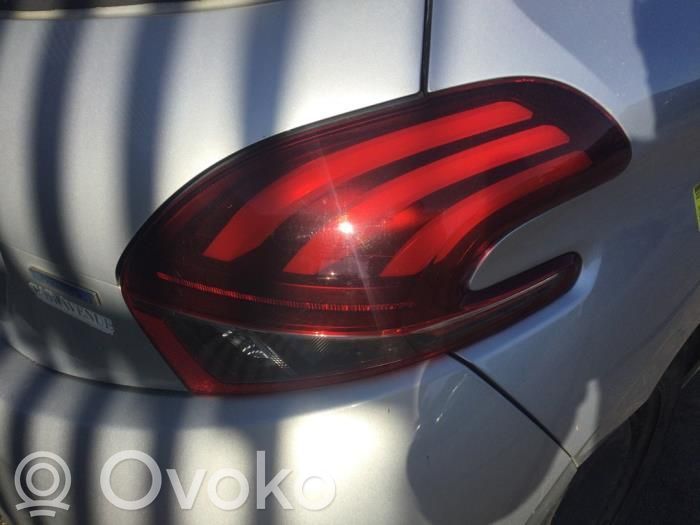Peugeot 208 I Lampa tylna 