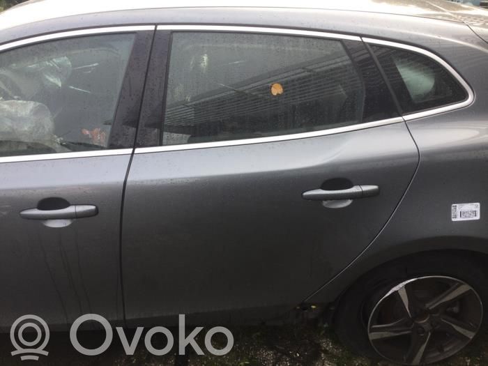 Volvo V40 Galinės durys 