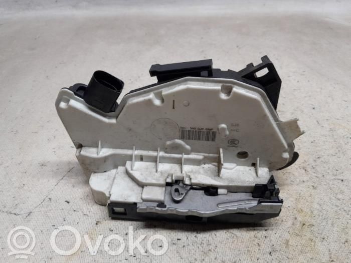 Skoda Fabia Mk2 (5J) Takaoven lukko 