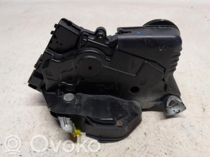 Toyota Prius (NHW20) Zamek drzwi przednich 