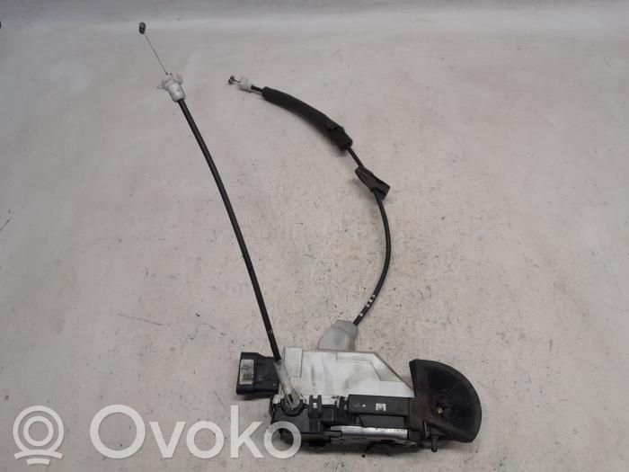 Priekšpusē slēdzene   PSA732306,ARMA04088,4211N0050J5,1854459,4211N0050J5,6062830008,95521423,ARMA04088,EGAST02,PSA732306
