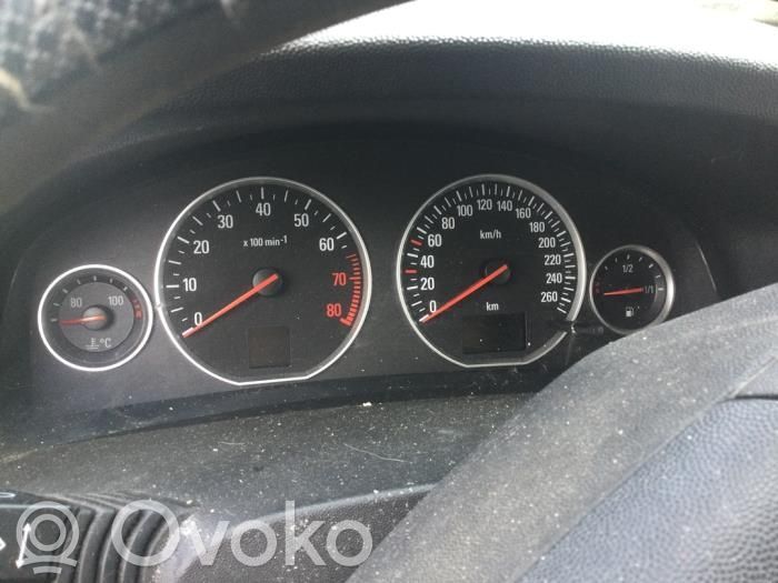 Opel Vectra C Spidometras (prietaisų skydelis) 