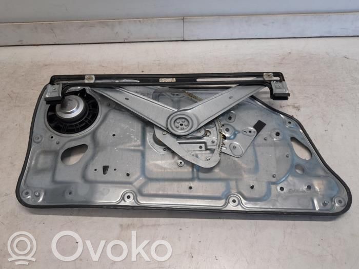 Volvo V70 Macara ușă față cu motor 