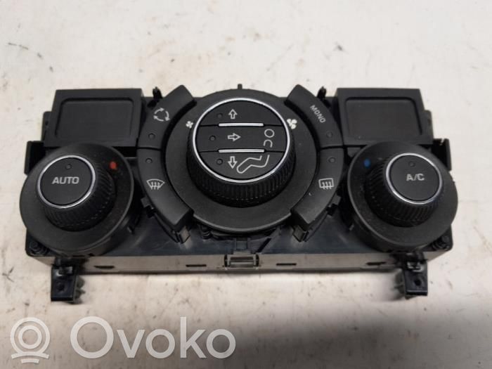Peugeot 308 Panel klimatyzacji 