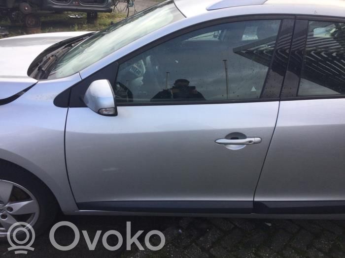 Renault Megane III Puerta delantera 