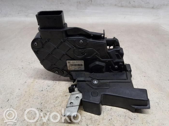 Ford Mondeo MK IV Priekšpusē slēdzene 